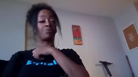 sweetaztee online show from 02.05.25