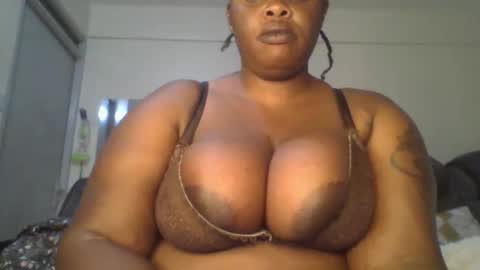 Snapshot of sweetbaby46 chatting on 10.20.25 sweetbaby46 online show from 10.20.25