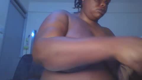 Snapshot of sweetbaby46 chatting on 10.26.25 sweetbaby46 online show from 10.26.25