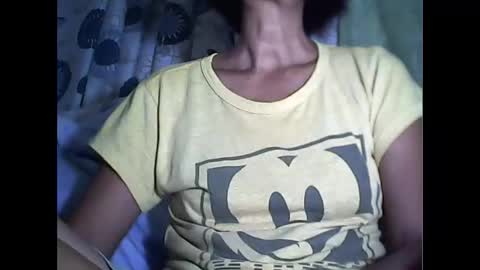 Snapshot of sweetbella24 chatting on 10.06.25 im anne online show from 10.06.25