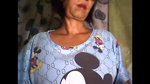 Snapshot of sweetbella24 chatting on 10.08.25 im anne online show from 10.08.25