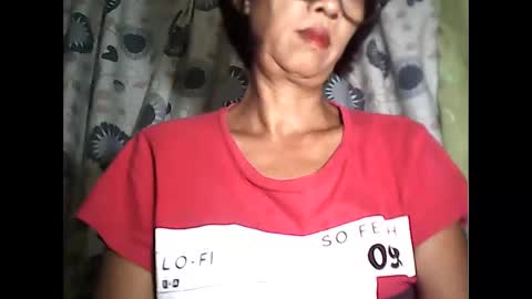 Snapshot of sweetbella24 chatting on 12.01.25 im anne online show from 12.01.25