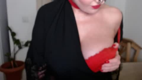 Snapshot of sweetberryxxx chatting on 03.12.25 Diana online show from 03.12.25
