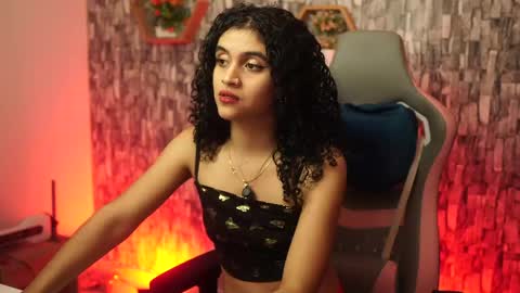 Salom independent model online show from 04.10.26