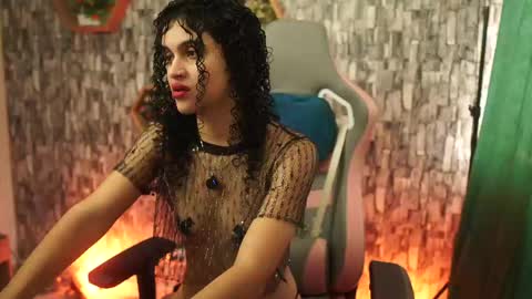 Salom independent model online show from 05.06.26