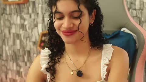 Salom independent model online show from 05.15.26