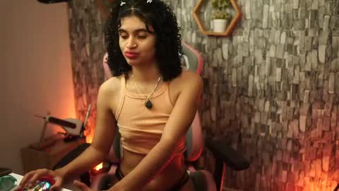 Salom independent model online show from 05.28.26
