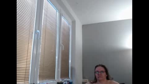 Sweetboobs85h online show from 02.18.25