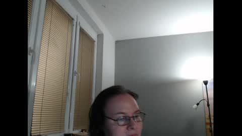 Snapshot of sweetboobs85h chatting on 05.05.26 Sweetboobs85h online show from 05.05.26
