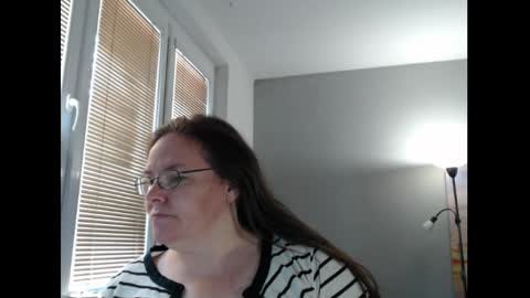 Snapshot of sweetboobs85h chatting on 05.09.26 Sweetboobs85h online show from 05.09.26