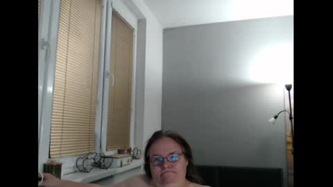 Snapshot of sweetboobs85h chatting on 05.14.26 Sweetboobs85h online show from 05.14.26