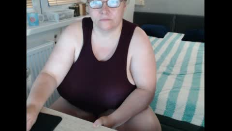Sweetboobs85h online show from 06.23.26