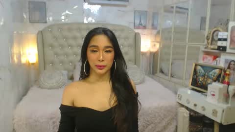 Snapshot of sweetbutwildcarla chatting on 09.30.25 Carla online show from 09.30.25