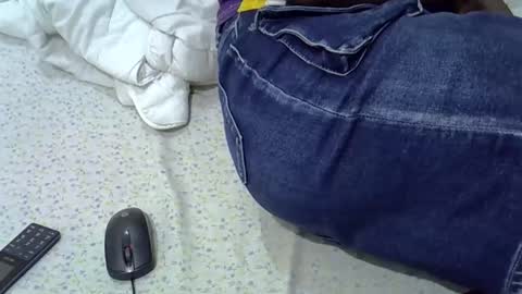 Snapshot of sweetcammilla chatting on 10.19.25 sweetcammilla online show from 10.19.25