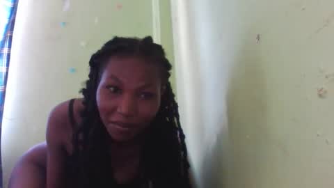 Snapshot of sweetcandy910 chatting on 10.19.25 sweetcandy910 online show from 10.19.25