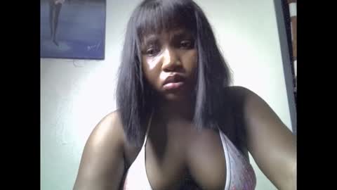 Snapshot of sweetcoochiex chatting on 11.07.25 sweetcoochiex online show from 11.07.25