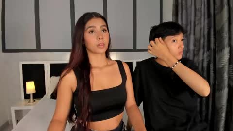 Snapshot of sweetcoupple chatting on 10.03.25 Eva Short hair girl  - Victoria Long red hair online show from 10.03.25