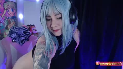       Independent model online show from 10.14.25