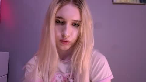 sweetcrystalll online show from 08.02.26
