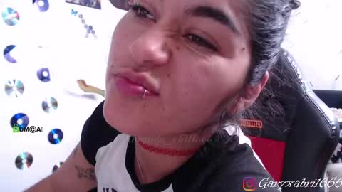 Abril online show from 12.20.24