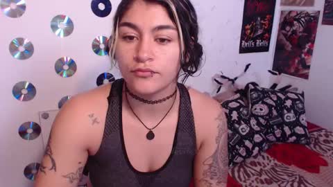 Abril online show from 10.11.25