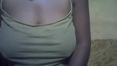 Snapshot of sweetdivah2 chatting on 07.10.26 divinah online show from 07.10.26