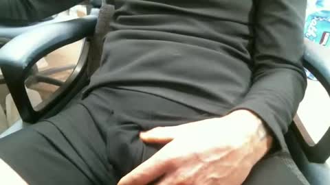 Snapshot of sweetdong chatting on 01.24.25 Stick around its a grower online show from 01.24.25