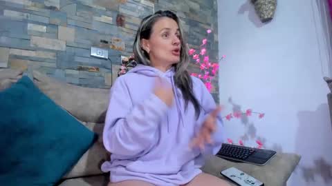 sweef online show from 01.15.25