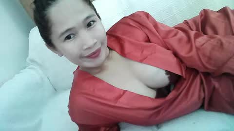 Snapshot of sweetfilipinawet chatting on 04.28.26 Stacy online show from 04.28.26