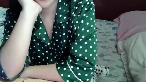 Snapshot of sweetgal_mica chatting on 01.11.25 sweetgal_mica online show from 01.11.25