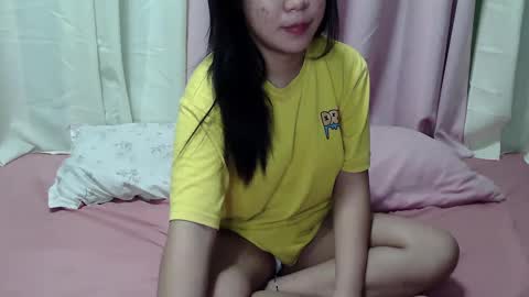Snapshot of sweetgal_mica chatting on 01.28.25 sweetgal_mica online show from 01.28.25