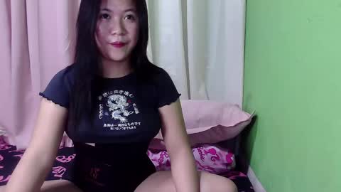 Snapshot of sweetgal_mica chatting on 03.10.25 sweetgal_mica online show from 03.10.25