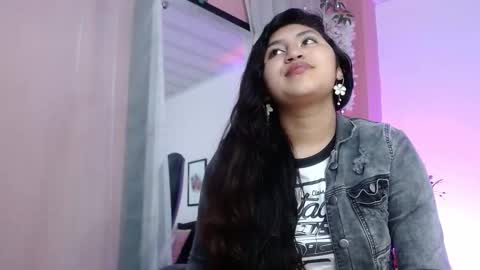 Snapshot of sweetgh_ chatting on 09.23.25 Sweet online show from 09.23.25