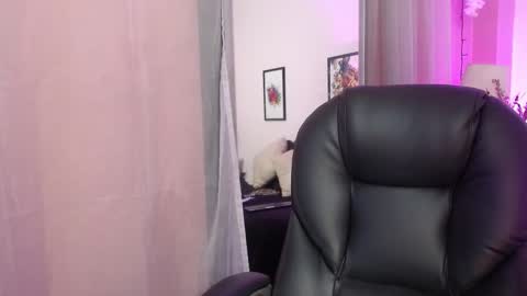 Snapshot of sweetgh_ chatting on 10.08.25 Sweet online show from 10.08.25