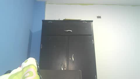 Victoria Santos online show from 09.17.25