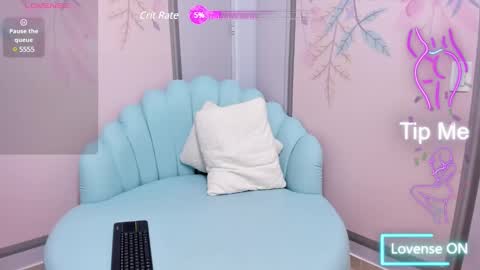 Snapshot of sweetgirl4u_ chatting on 02.09.25 MIA online show from 02.09.25
