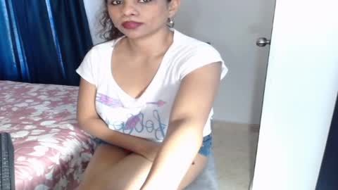 Snapshot of sweetgirlm_ chatting on 09.11.25 Any online show from 09.11.25