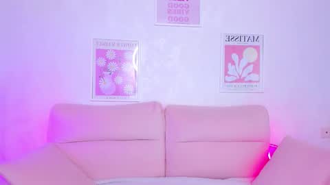 sweetie_catt online show from 09.20.25