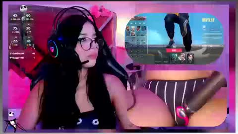 Snapshot of sweetie_cloe chatting on 09.09.25 sweetie_cloe online show from 09.09.25