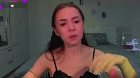 Snapshot of sweetieee_kira chatting on 06.11.26 sweetieee_kira online show from 06.11.26