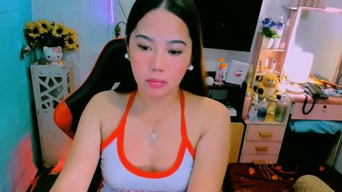 Nicole online show from 11.10.25