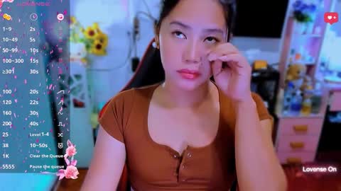 Nicole online show from 12.04.25