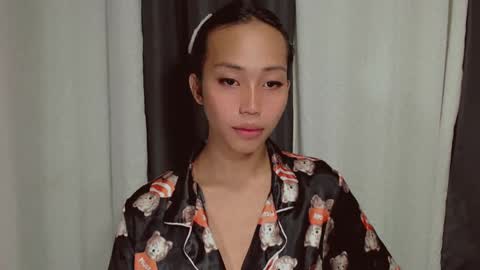 Snapshot of sweetiie_caren chatting on 01.13.25 CAREN online show from 01.13.25