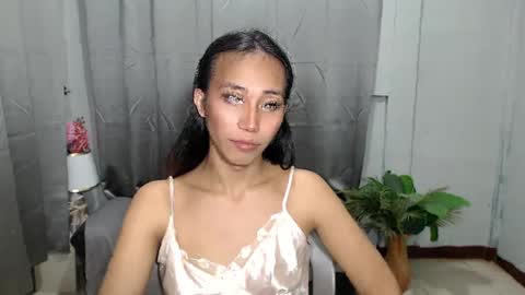 Snapshot of sweetiie_caren chatting on 02.15.25 CAREN online show from 02.15.25