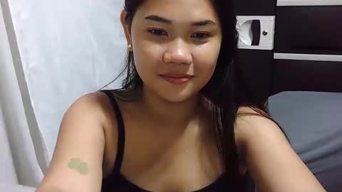 Snapshot of sweetladypinay8 chatting on 03.12.26 Joy online show from 03.12.26
