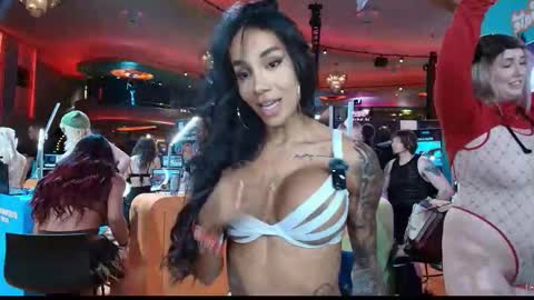 Laura Saenz  Geminis online show from 01.17.26