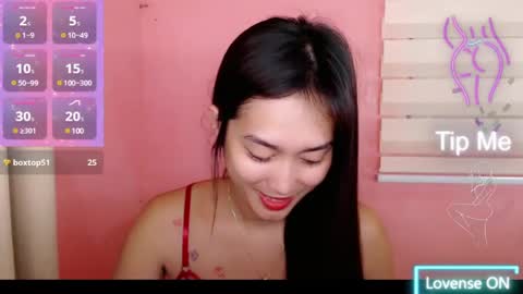 Snapshot of sweetleah_1998 chatting on 03.12.25 Leah online show from 03.12.25