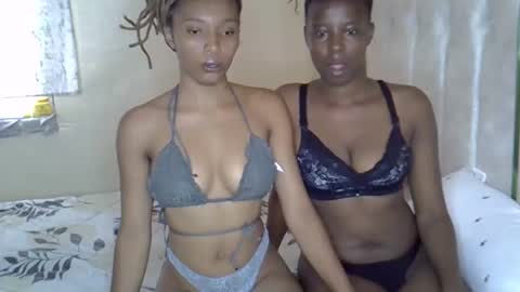 Snapshot of sweetlily_30 chatting on 10.23.25 sweetlily_30 online show from 10.23.25