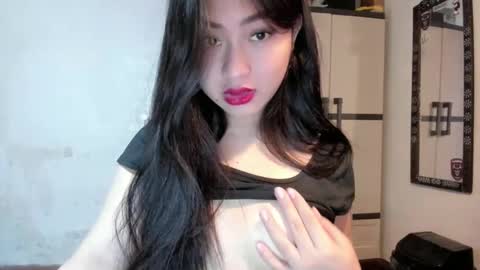 Zoe online show from 12.08.24