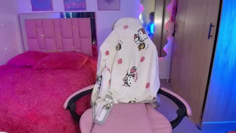 SweetLune online show from 10.22.25